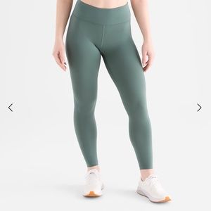 NOBULL 7/8 tights (large)